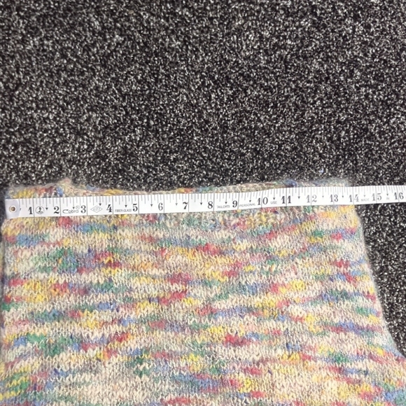 Handmade Multicolor Knit Sweater Vest – Cropped Wool Blend Tank Top | 90s Y2K - Picture 5 of 6